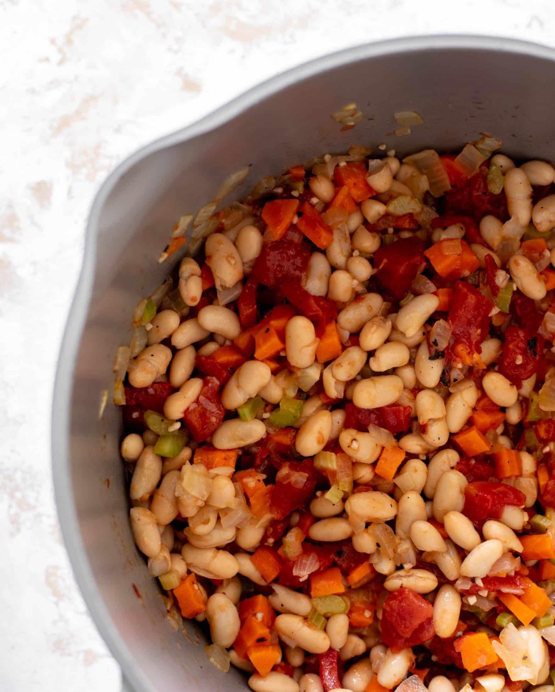 fire roasted quinoa white bean soup