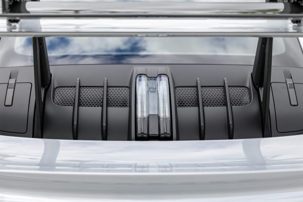 2025 Porsche 911 GT3 RS Weissach