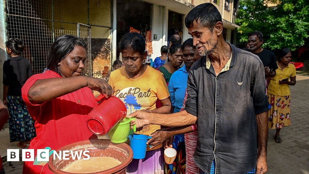 Flood catastrophe awakens volunteerism in Sri Lanka