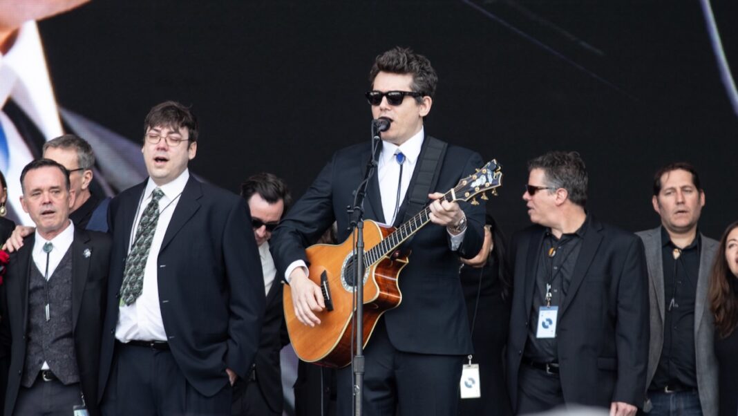 John Mayer Gives Tearful Eulogy, Performs “Ripple” at Bob Weir’s Memorial