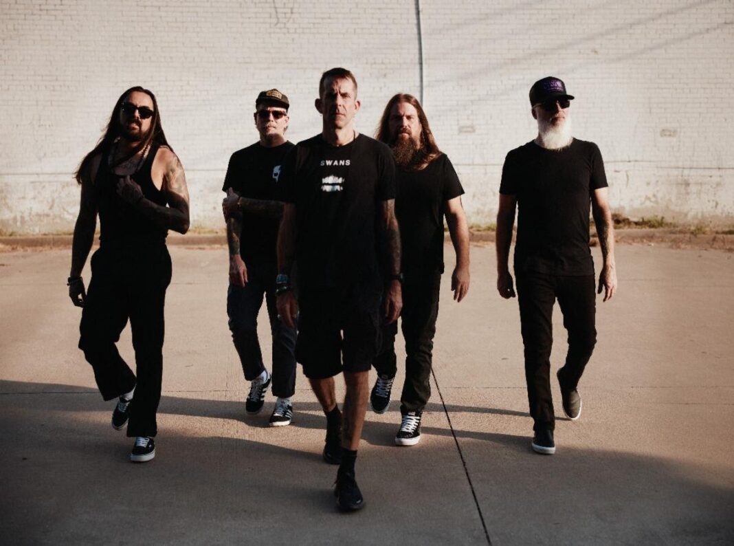 RANDY BLYTHE Explains Why LAMB OF GOD Finally Changed Their Logo: “It Looks Like A Falafel Restaurant Menu”