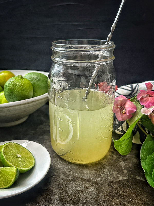 Homemade Sparkling Limeade with fresh lime juice and simple syrup. A bright, sweet-tart citrus drink and easy dupe for Sol Food sparkling limeade.