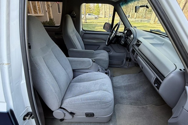 1996 Ford Bronco XLT