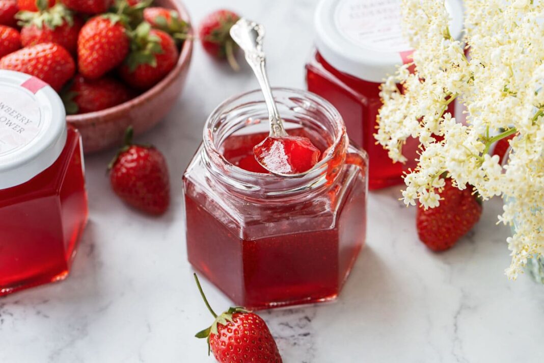 Strawberry Elderflower Jelly (with Strawberry Rose variation)