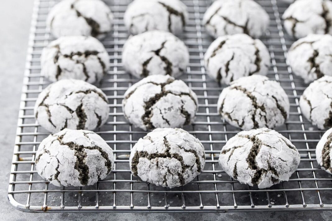Black Sesame Amaretti Cookies | Love and Olive Oil