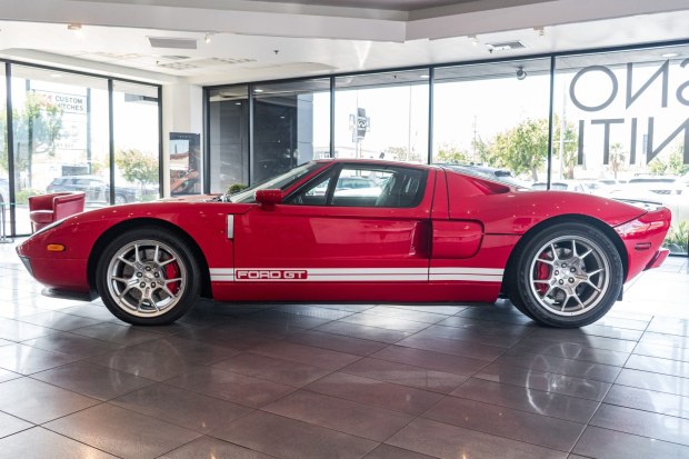 166-Mile 2005 Ford GT