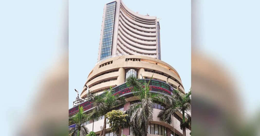 Stock Market LIVE: Sensex trades flat; Axis Bank CEO says ‘H2 to see slightly lower credit growth’ | Markets News