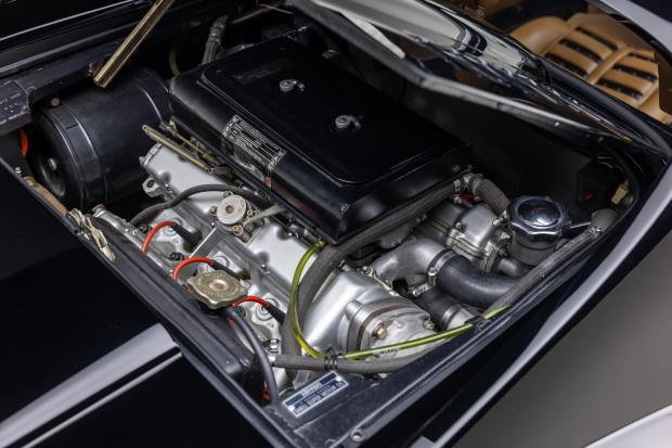 1973 Ferrari Dino 246 GTS Chairs & Flares